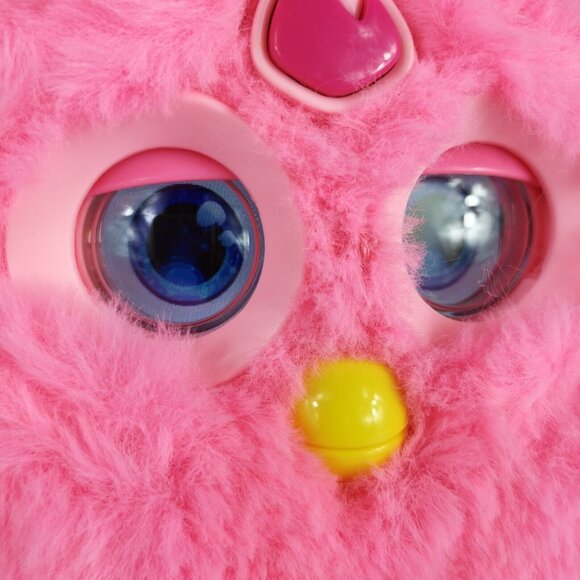 Hasbro Furby Connect Friend Toy  Bluetooth Coral Pink with Mask Tested Working - Picture 7 of 12